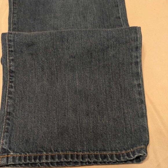 L.L. Bean's Mens 42x 34 Standard Fit 5 Pocket Dark Wash Denim Jeans - Picture 13 of 14